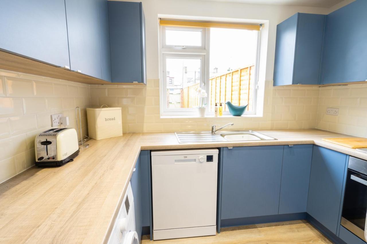 Newly-Renovated, Mid-Terrace Cottage In Porthmadog Exterior photo